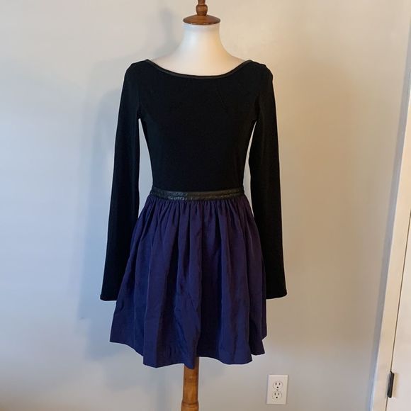 [Elizabeth & James] Black/Navy Dress - Size Small - Picture 1 of 7